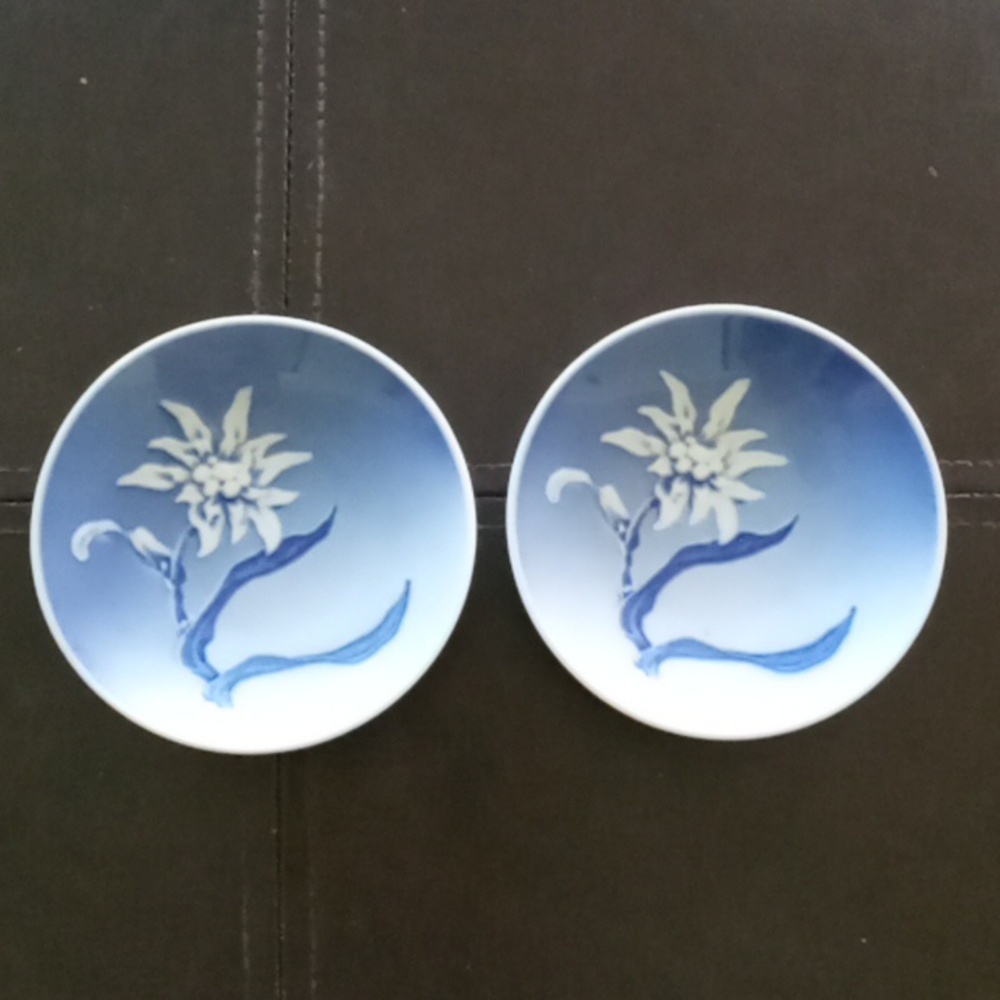 Royal Copenhagen 3612 Floral Trinket Dish Set of 2